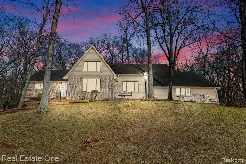 5595 NAVAJO Trail, Pinckney, MI 48169 — Photo 55