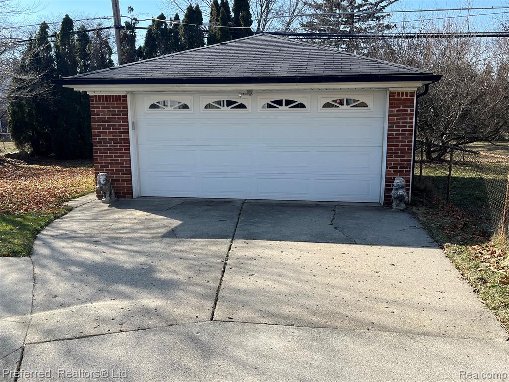 8957 Crown Street, Livonia, MI 48150 — Photo 3