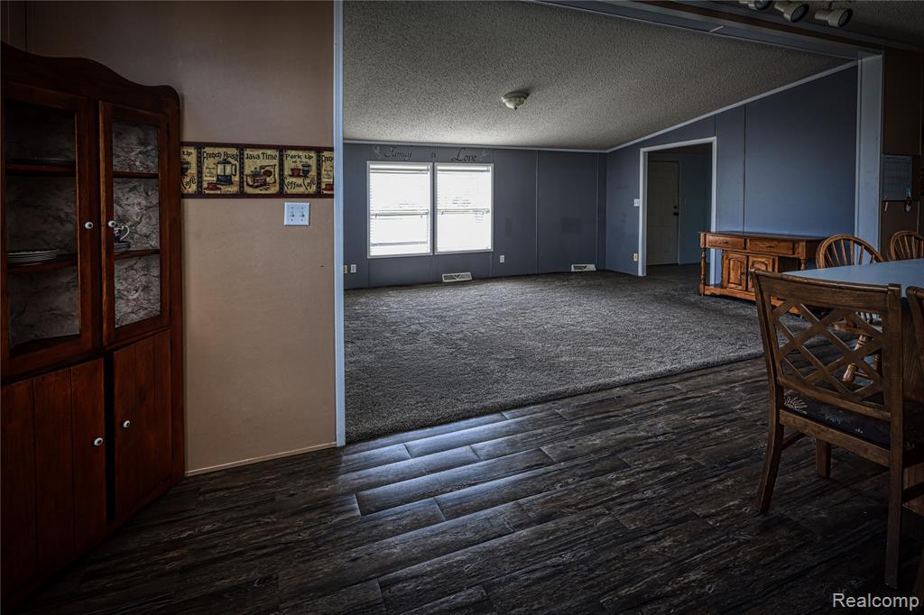 7208 Mapleview Circle E, Brown, MI 48416 — Photo 12