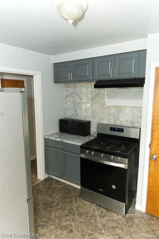 7676 BRAILE Street, Detroit, MI 48228 — Photo 10