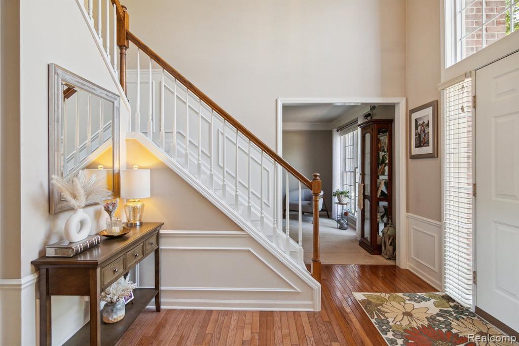 387 TORRINGTON Drive W, Canton, MI 48188 — Photo 6