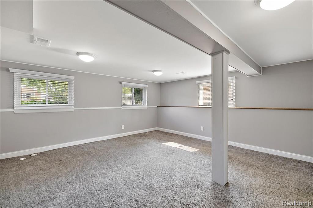 726 Woodlawn Avenue, Royal Oak, MI 48073 — Photo 18