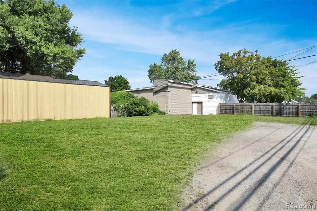 141 W Main Street, Otisville, MI 48463 — Photo 3
