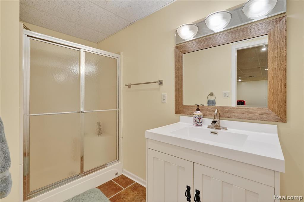 16147 Silvercrest Drive, Fenton, MI 48430 — Photo 37
