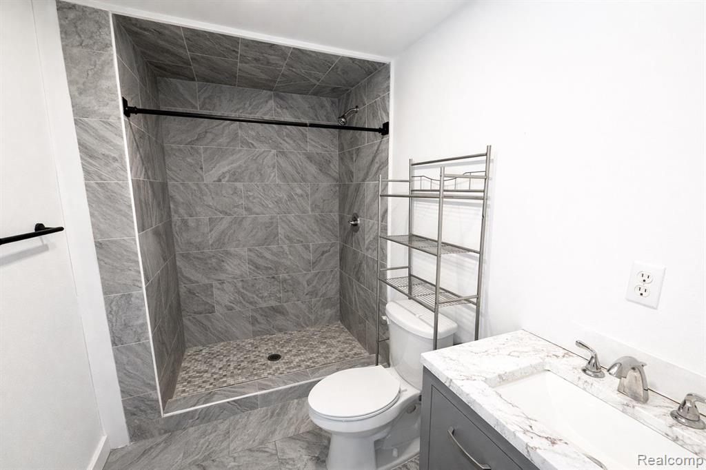 5336 Mansfield Avenue, Sterling Heights, MI 48310 — Photo 21