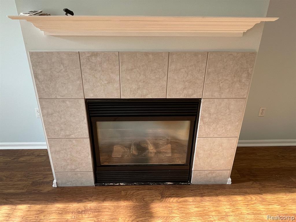 701 CHERRY ORCHARD Road, Canton, MI 48188 — Photo 30