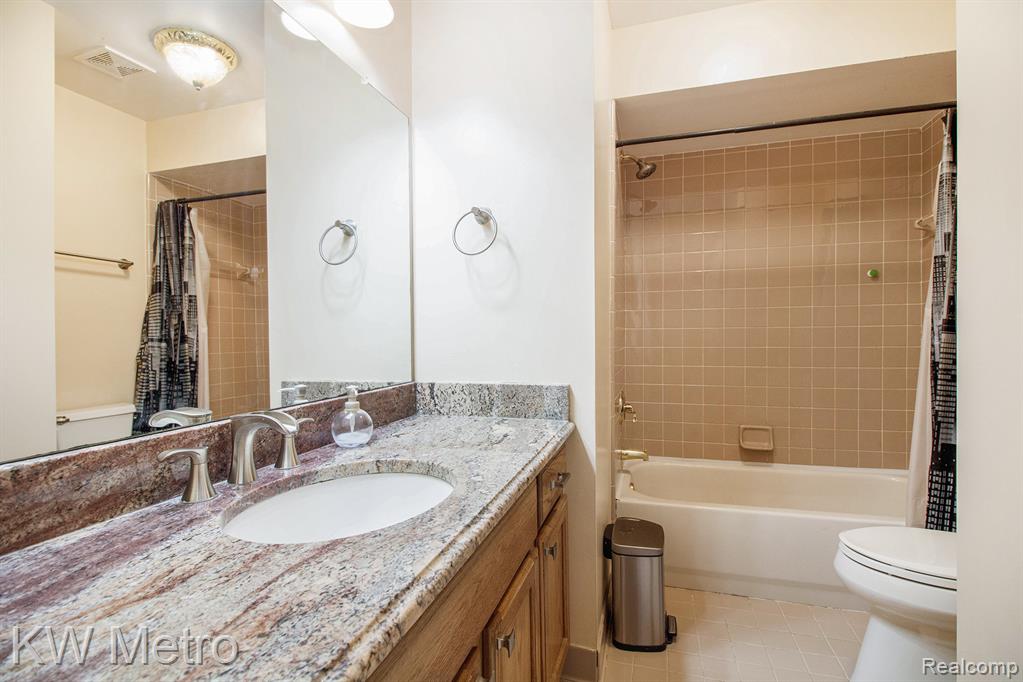 19298 Mitchell Street, Rockwood, MI — Photo 43