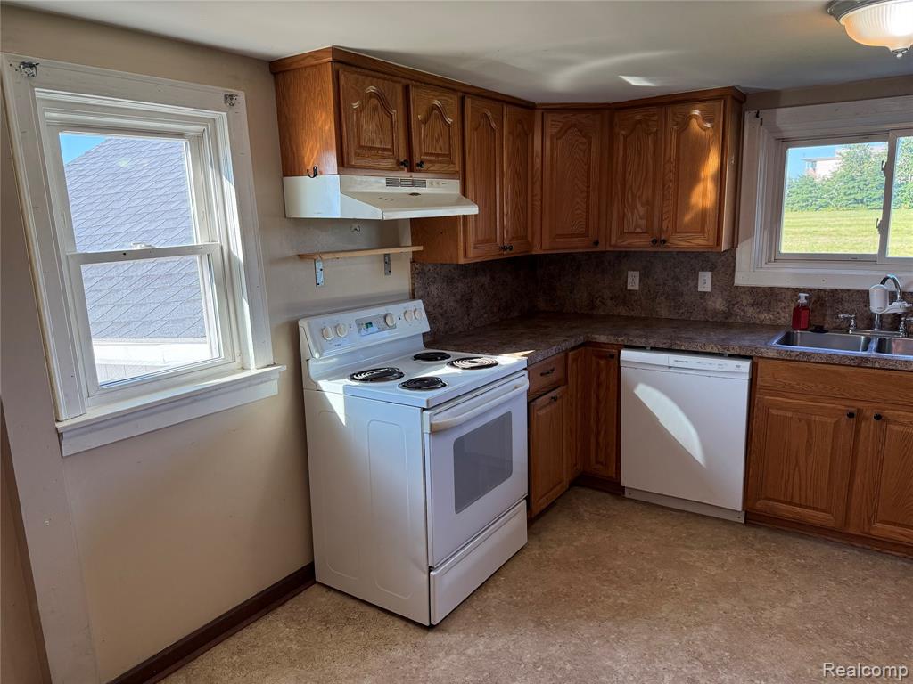 50811 Romeo Plank Road, Macomb, MI 48044 — Photo 6