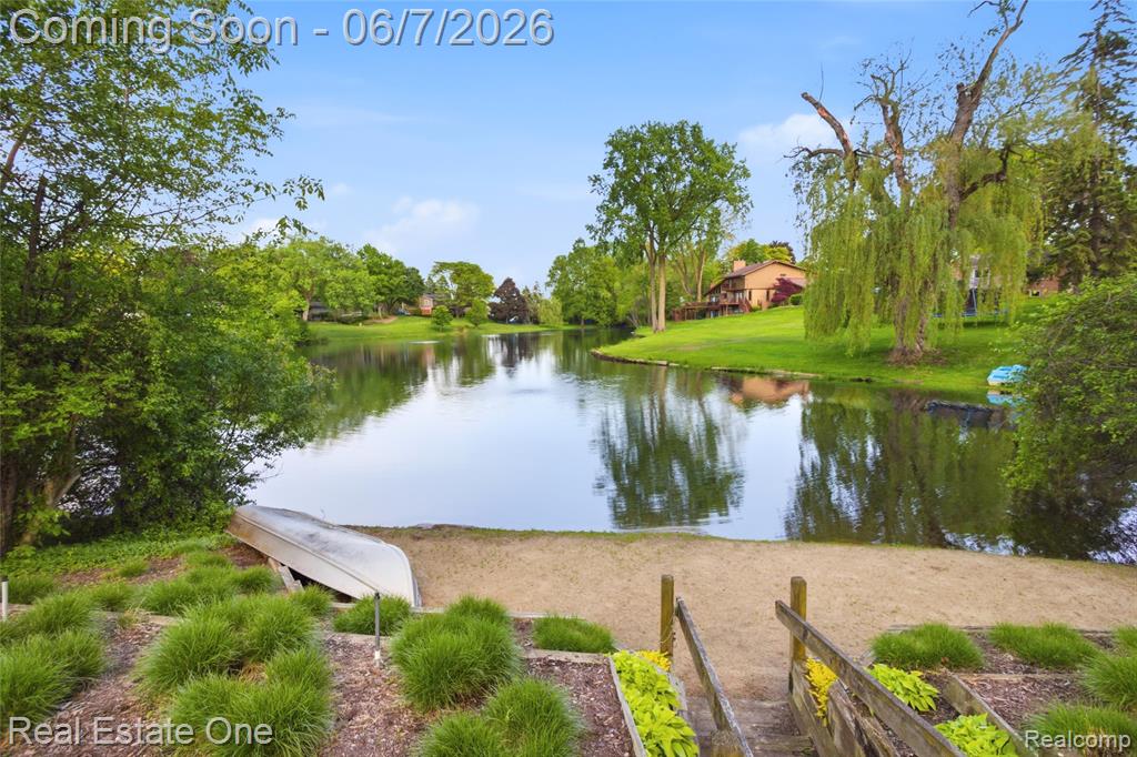5321 Forest Way, Bloomfield Hills, MI 48302 — Photo 45