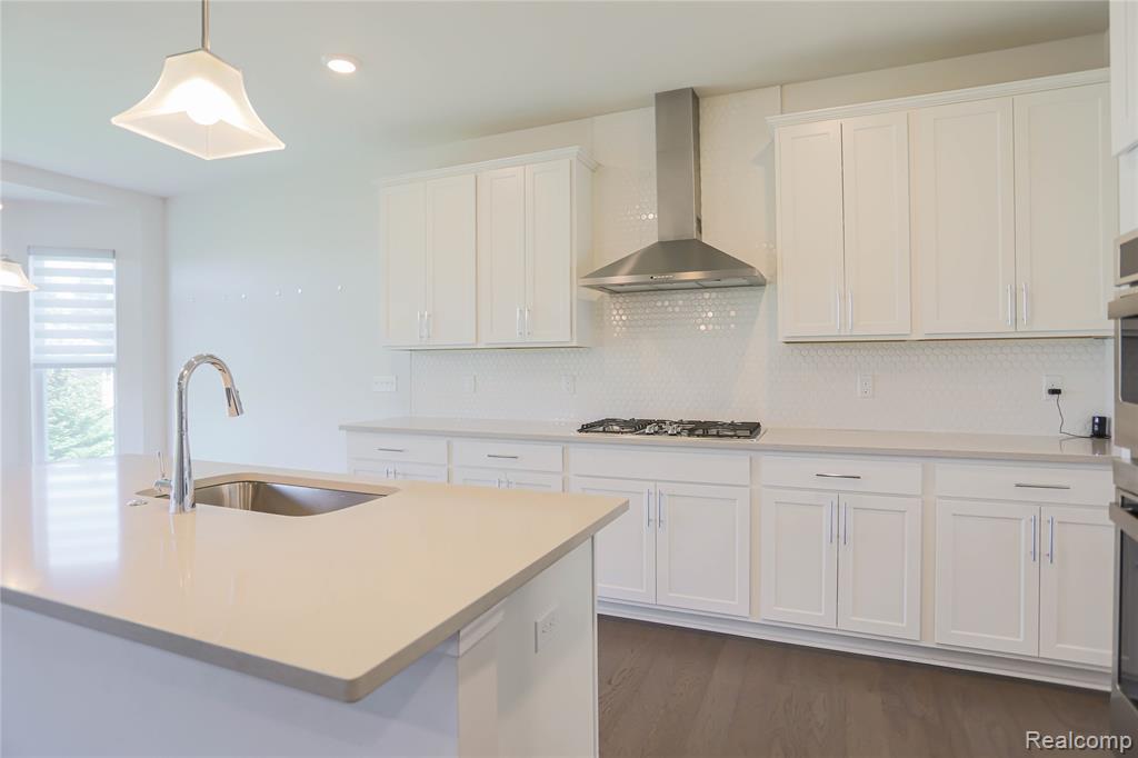 13101 Valencia Drive, Utica, MI 48315 — Photo 42