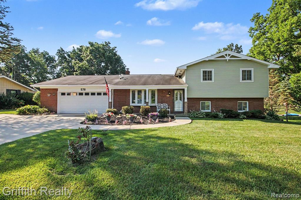 578 E Coon Lake Road, Howell, MI 48843 — Photo 25