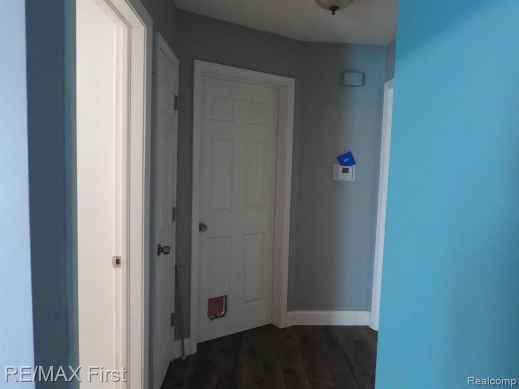 5522 PLEASANT Drive, Waterford, MI 48329 — Photo 6