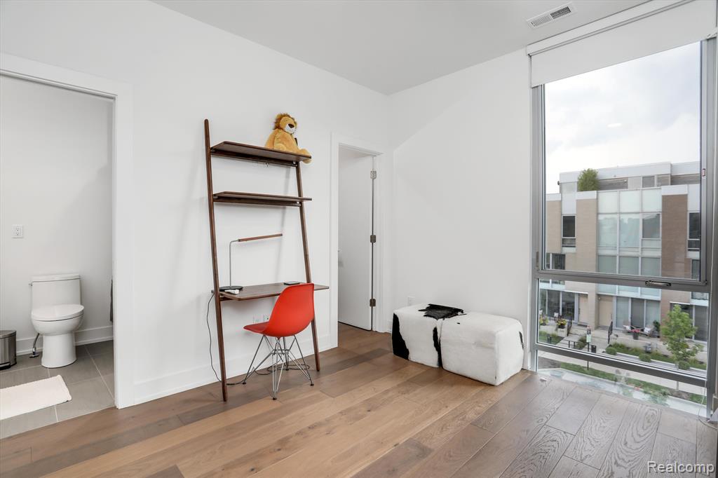 245 Alfred Street, Detroit, MI 48201 — Photo 15