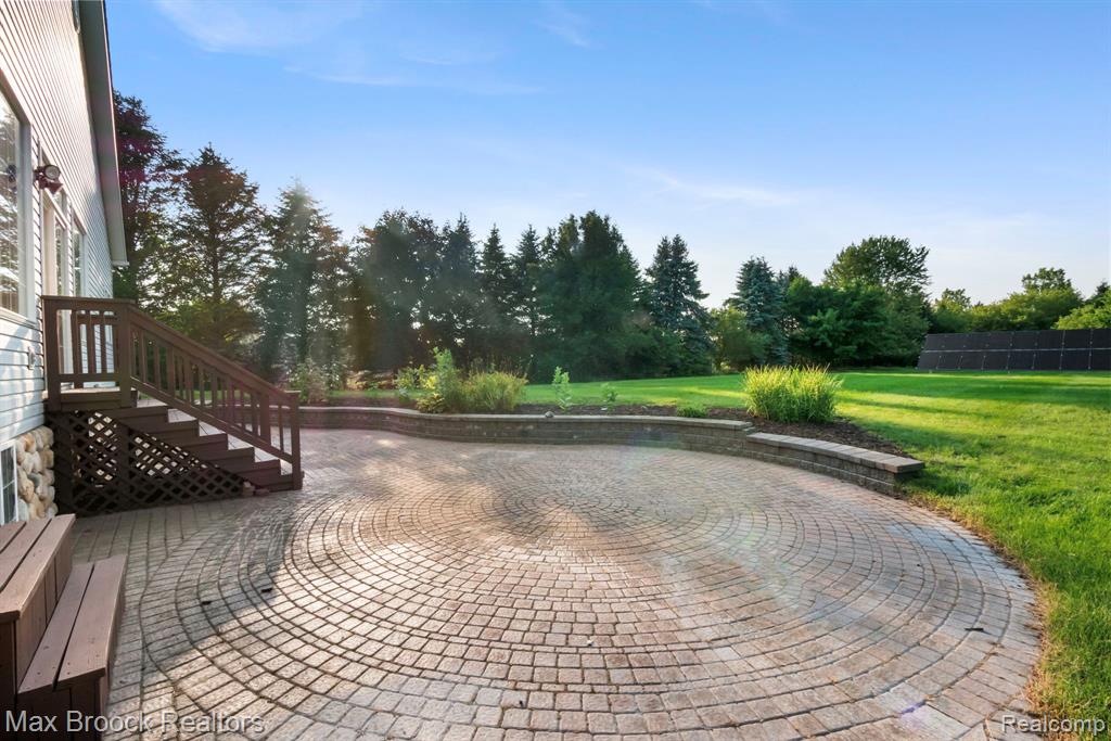 2165 Oakwood Road, Ortonville, MI 48462 — Photo 45