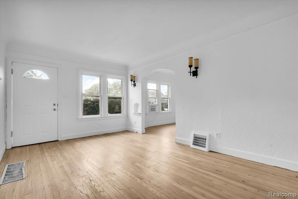 7516 Mettetal Street - Photo 2