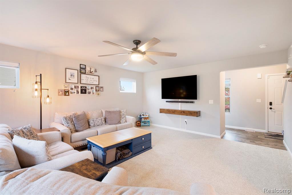 7044 Wildflower Court, Grand Blanc, MI 48439 — Photo 3