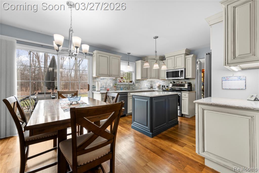 21651 Sylvan Avenue, Flat Rock, MI 48134 — Photo 13