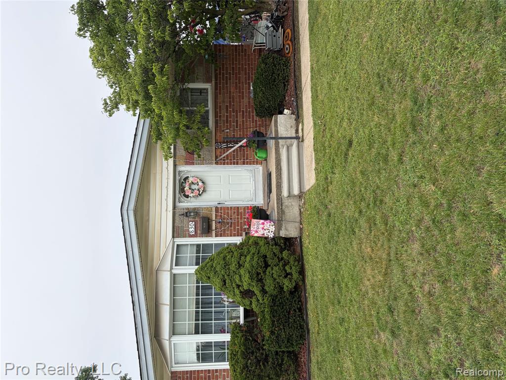 830 S Venoy Road, Westland, MI 48186 — front exterior