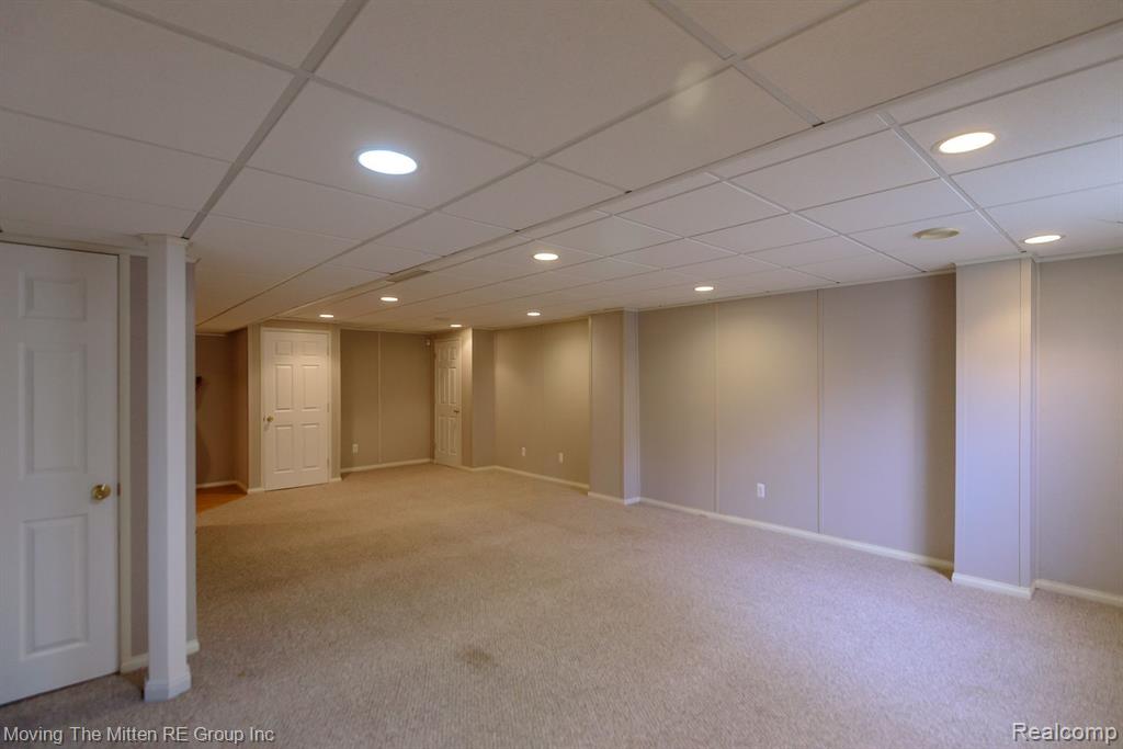 42990 N CUMBERLAND Drive, Van Buren, MI 48111 — Photo 37