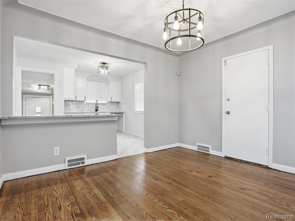 18684 Murray Hill Street, Detroit, MI 48235 — Photo 11