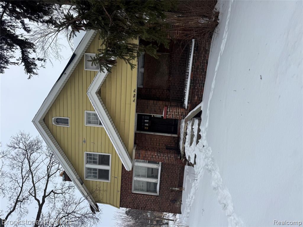 555 W Huron Street, Pontiac, MI 48341 — Photo 2