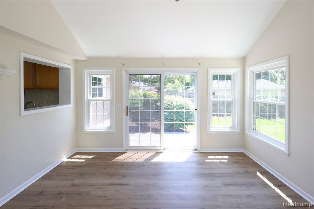 9858 FAIRBANKS Street, Van Buren, MI 48111 — Photo 13
