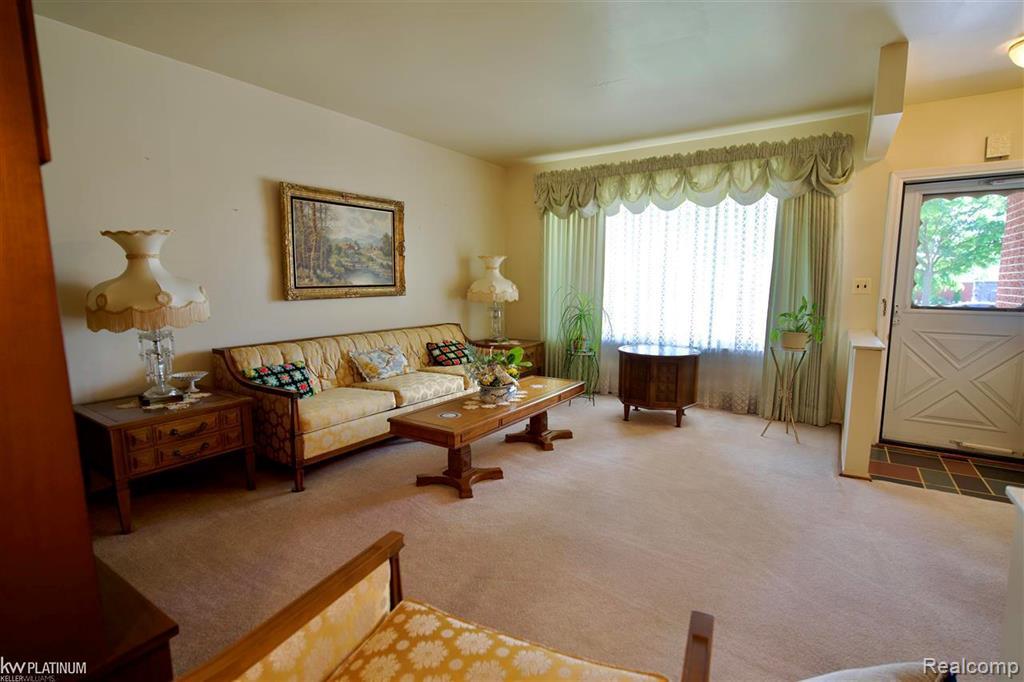13325 Iowa Drive, Warren, MI 48088 — Photo 6