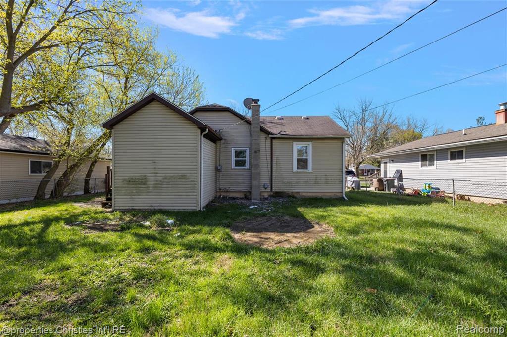 228 W Columbia Avenue, Pontiac, MI 48340 — Photo 4