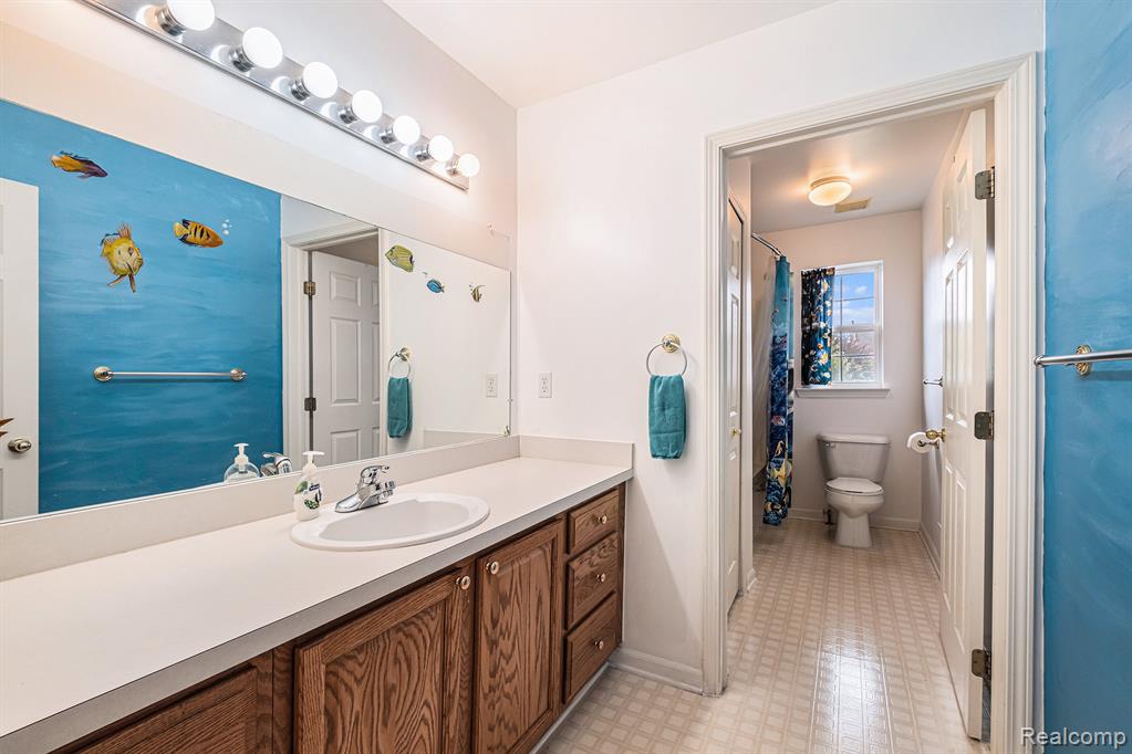 8488 Grand View Drive, Grand Blanc, MI 48439 — Photo 18