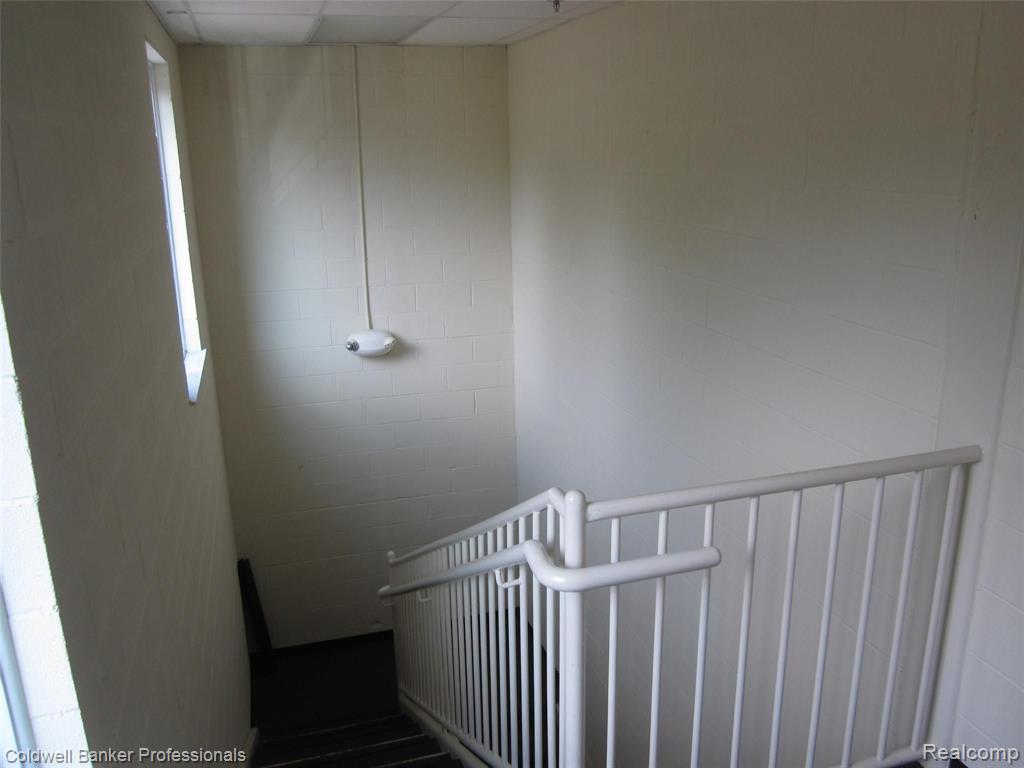 614 E Eleven Mile Road, Royal Oak, MI 48067 — Photo 31