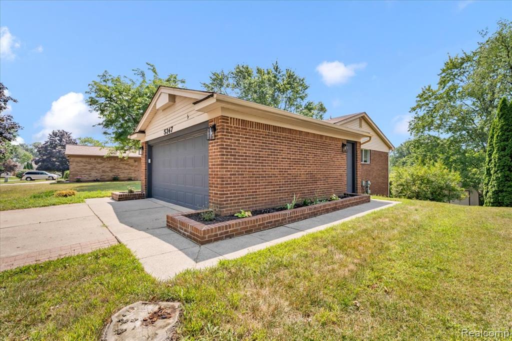 5347 Timber Ridge Trail, Clarkston, MI — Photo 44