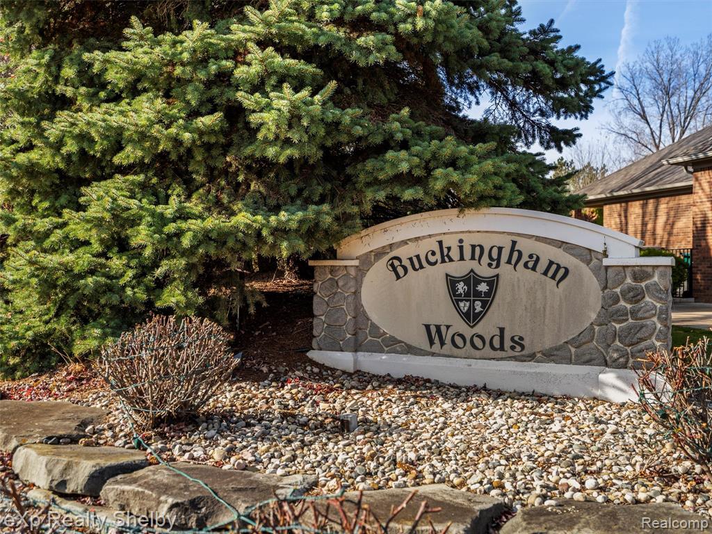 49088 Lehr Drive, Macomb, MI 48044 — Photo 42