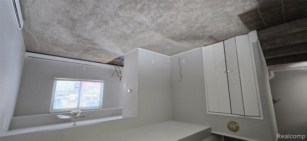 8142 Huntington Street, Westland, MI — Photo 2