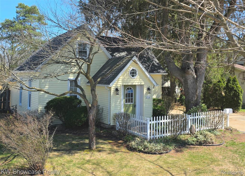 323 Franklin Street, Milford, MI 48381 — Photo 4