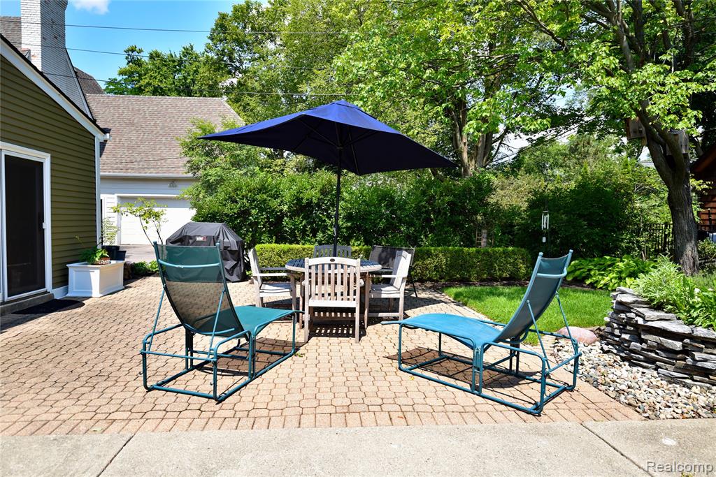 31690 Glencoe Drive, Beverly Hills, MI 48025 — Photo 33