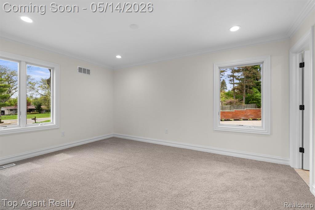 6739 White Pine Court, Bloomfield Hills, MI 48301 — Photo 30
