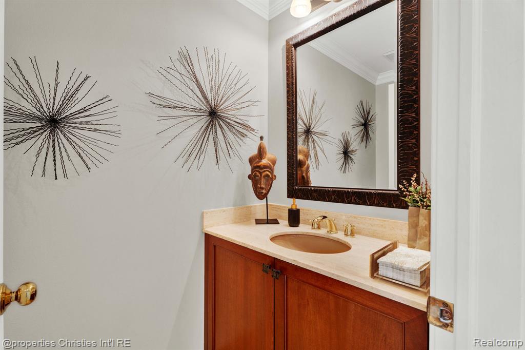 22211 Village Pines Drive, Beverly Hills, MI 48025 — Photo 20