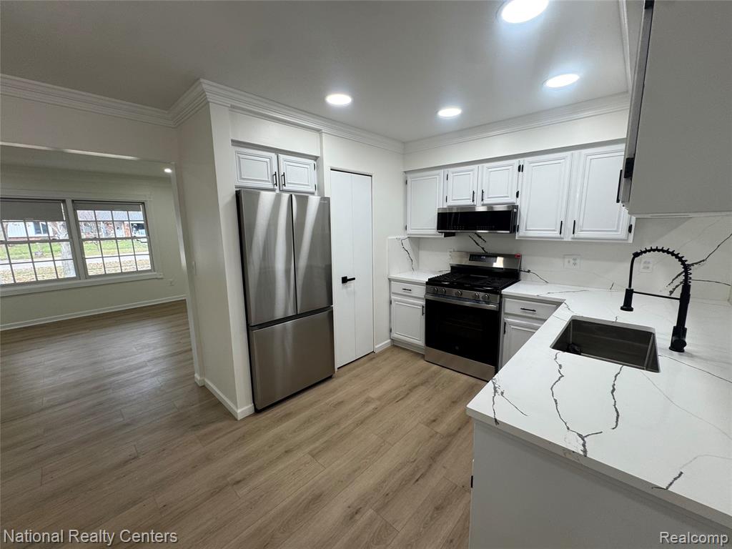 45480 Keding Street, Utica, MI 48317 — Photo 4