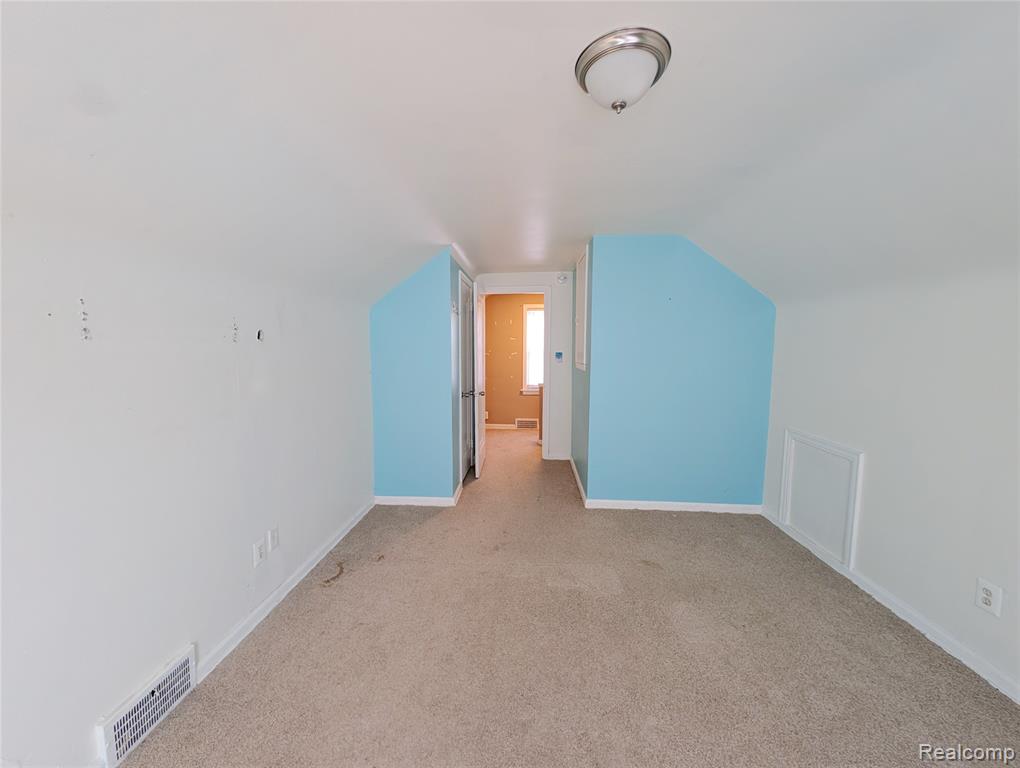 19160 FREELAND Street, Detroit, MI 48235 — Photo 17