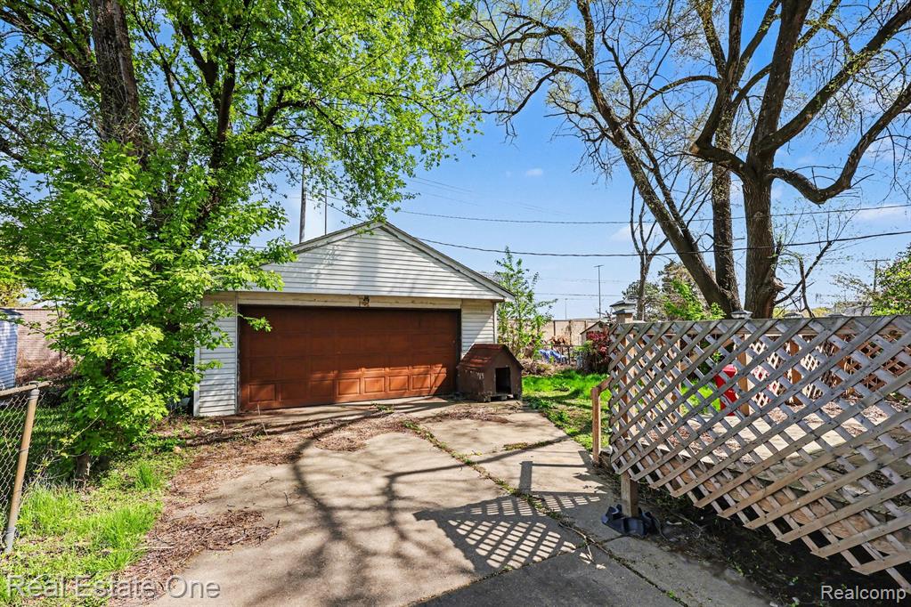 20059 Ellis Street, Roseville, MI 48066 — Photo 14