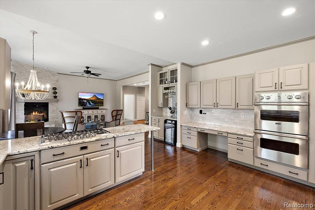 4090 SAINT ANDREWS Street, Howell, MI 48843 — Photo 10