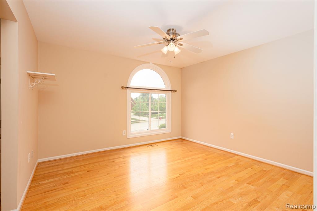 47248 Malburg Way Drive, Macomb, MI 48044 — Photo 46