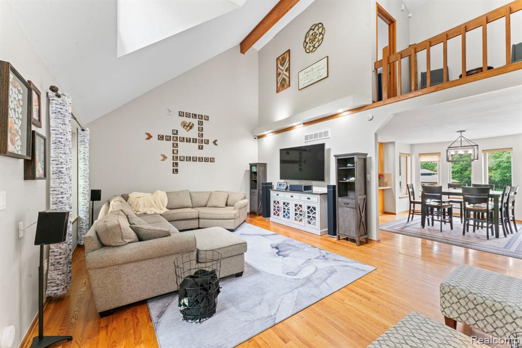 490 Rolling Oaks Drive, Howell, MI 48843 — Photo 14