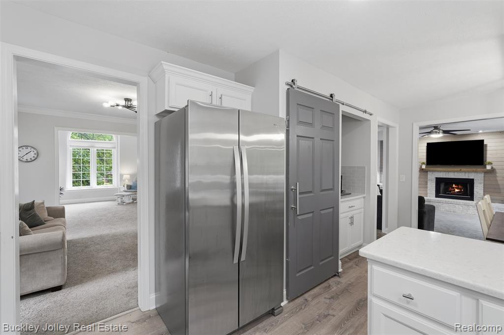 7829 Hillside Lakes Drive, Brighton, MI 48116 — Photo 14