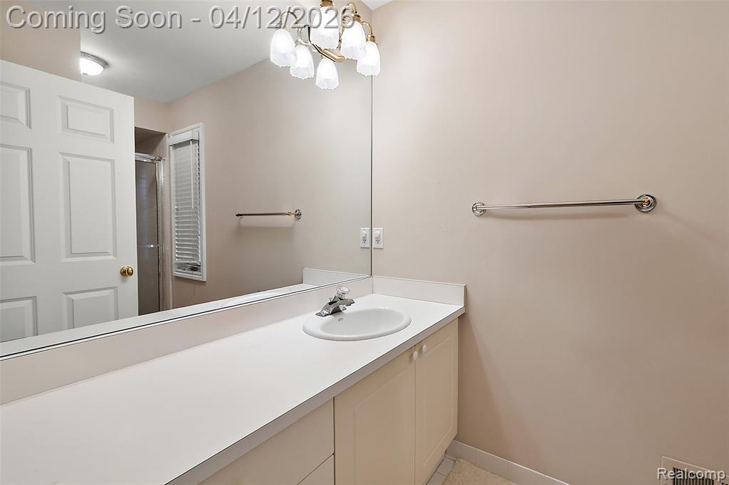 799 Vinewood Avenue, Birmingham, MI 48009 — Photo 17
