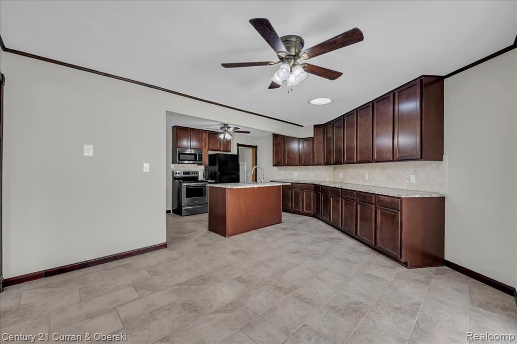 4191 Grindley Park Street, Dearborn Heights, MI 48125 — Photo 8