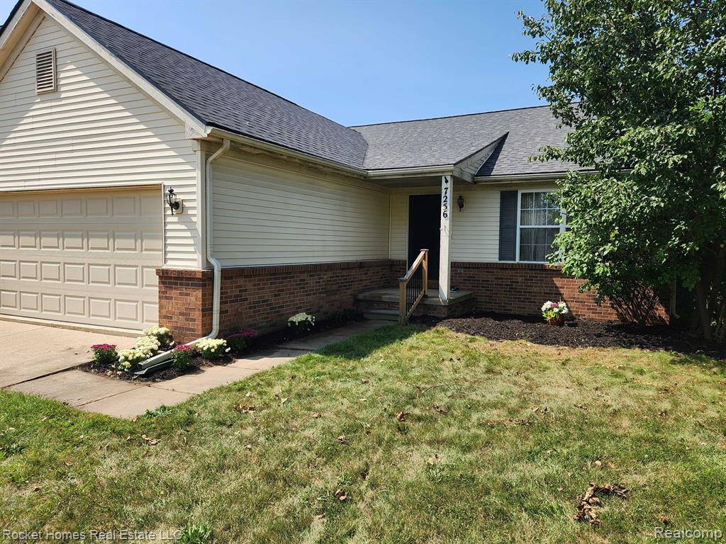 7256 MAPLELAWN Drive, Ypsilanti, MI 48197 — Photo 2