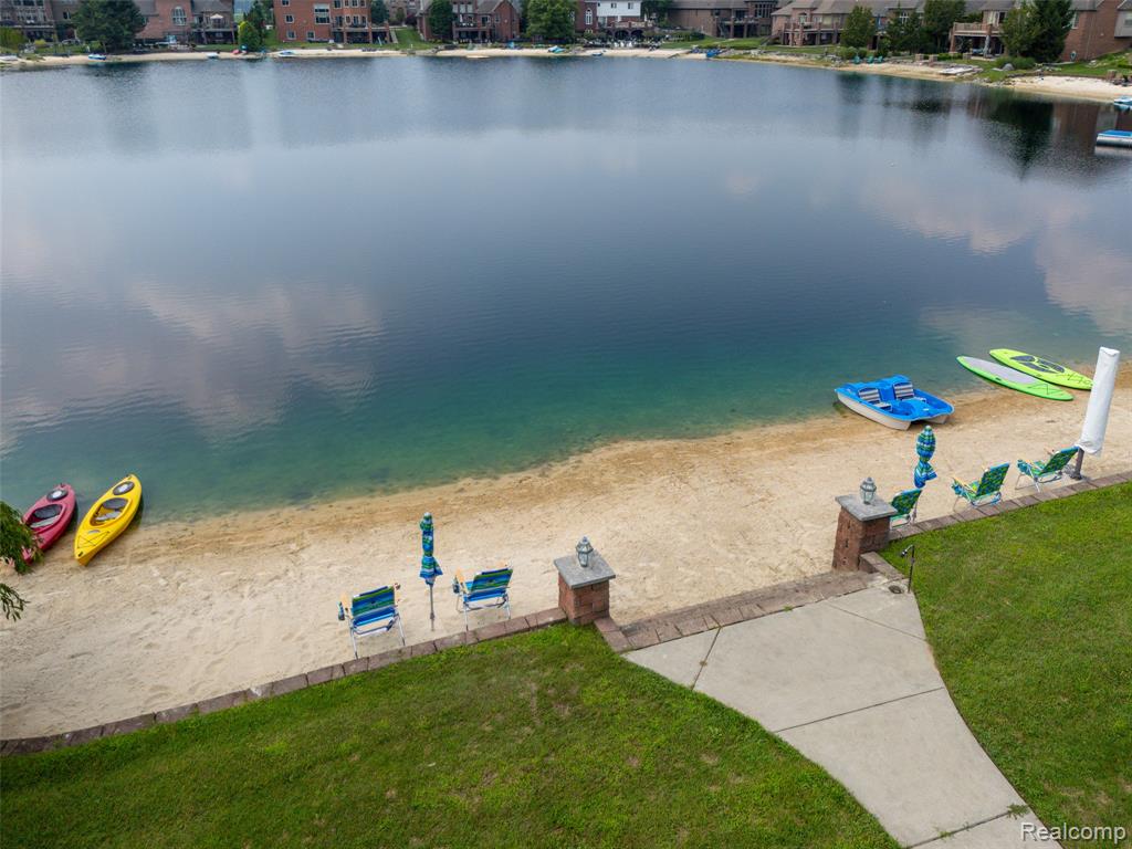 52455 Indian Summer Drive, Chesterfield, MI — Photo 44