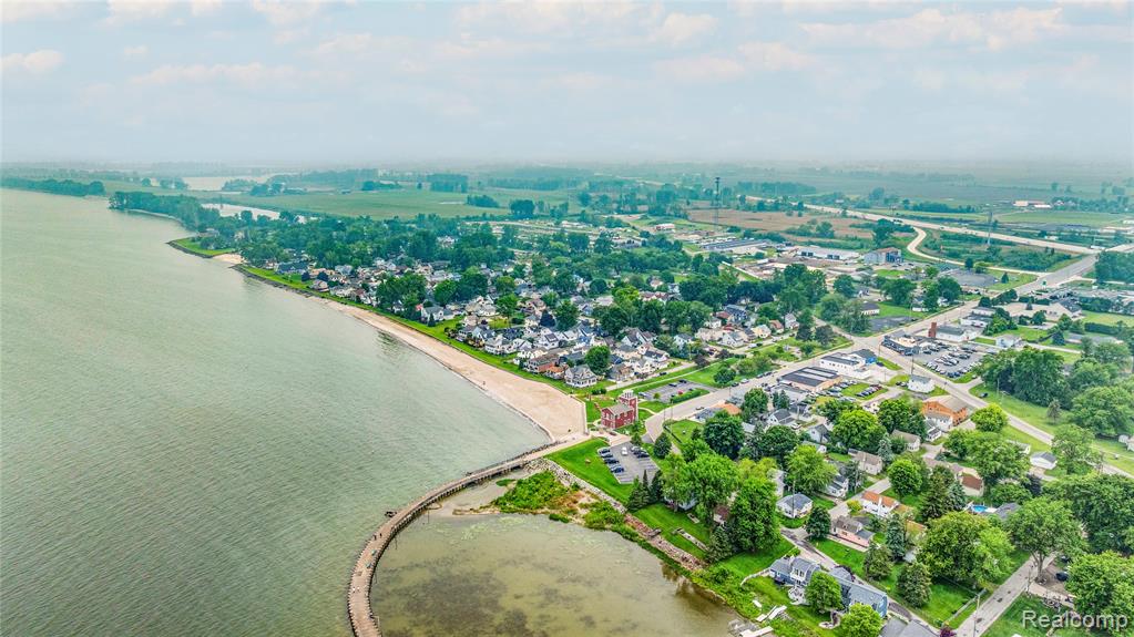 4354 S 5th Street, Luna Pier, MI 48157 — Photo 35