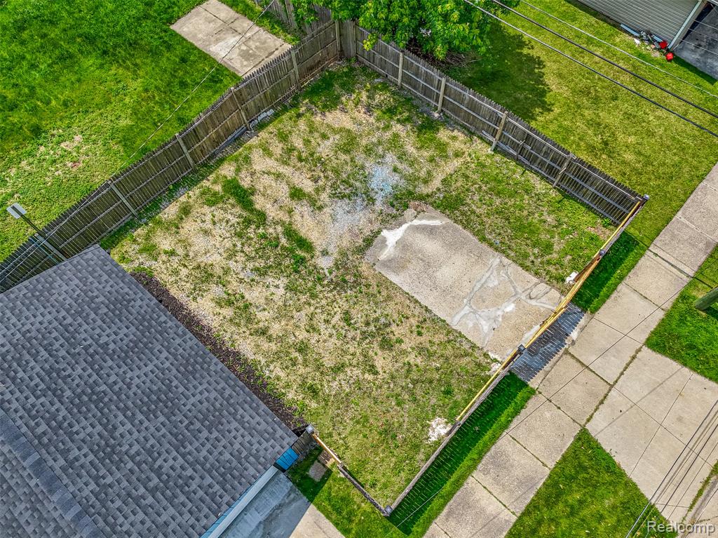 8329 Lenore Street, Dearborn Heights, MI 48127 — Photo 31